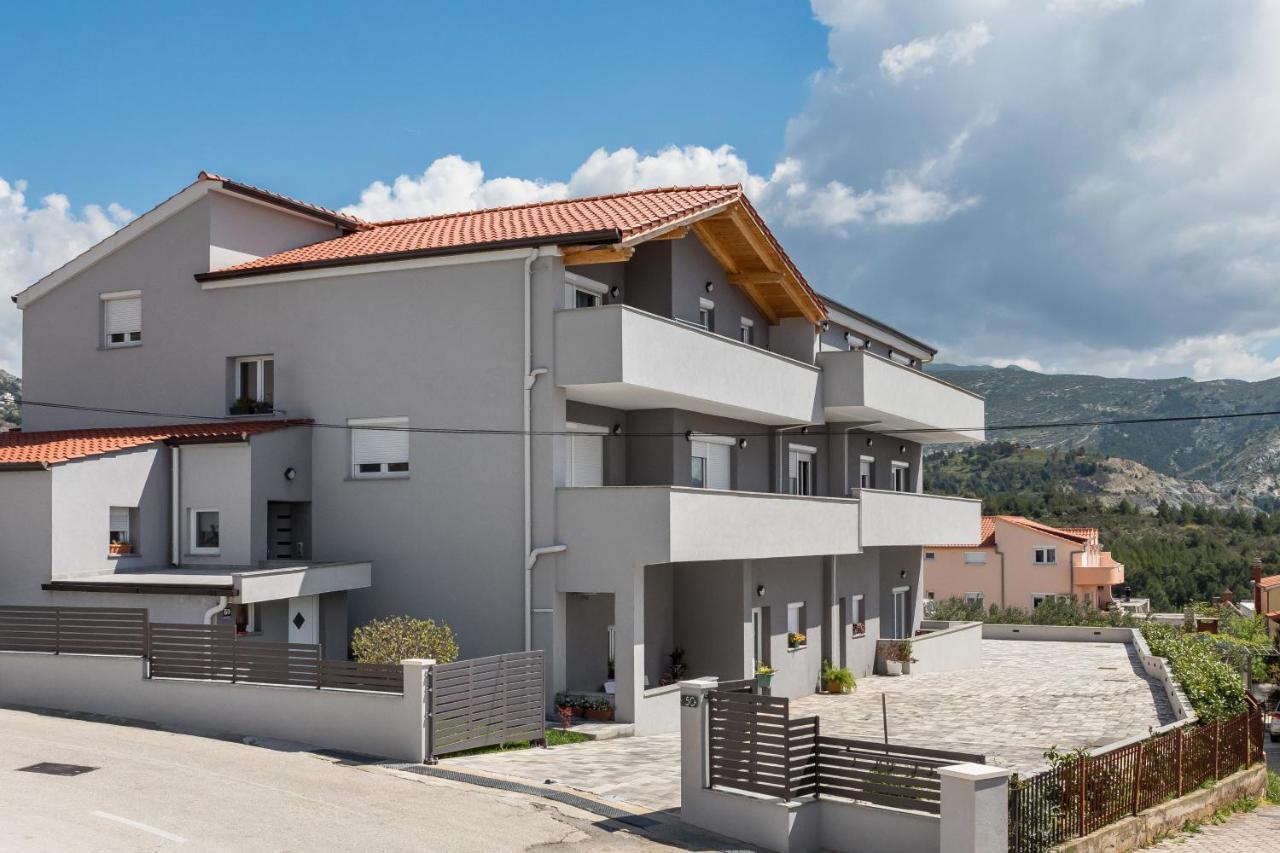 Apartments Villa Salona Sky Eksteriør billede