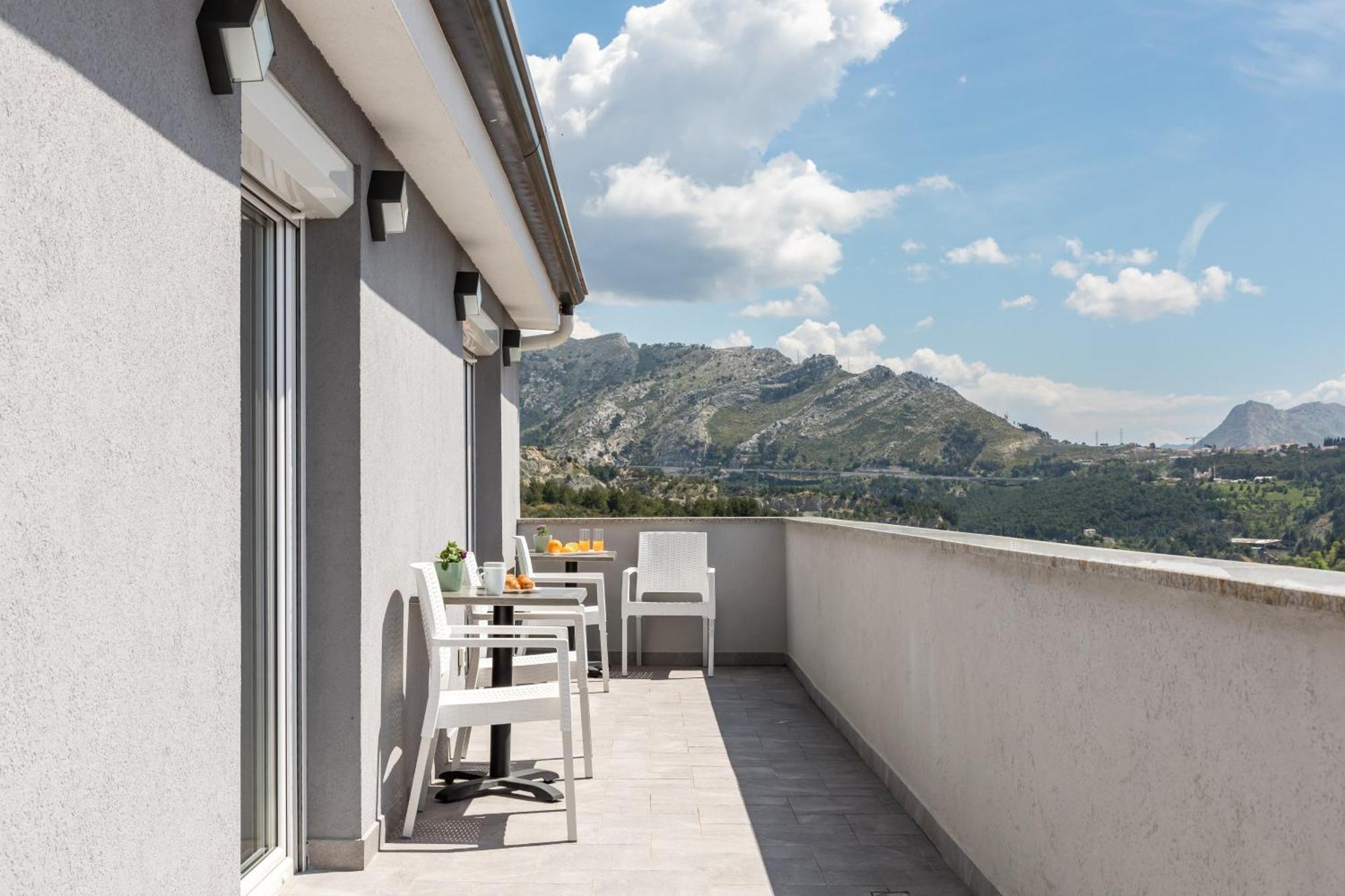 Apartments Villa Salona Sky Værelse billede
